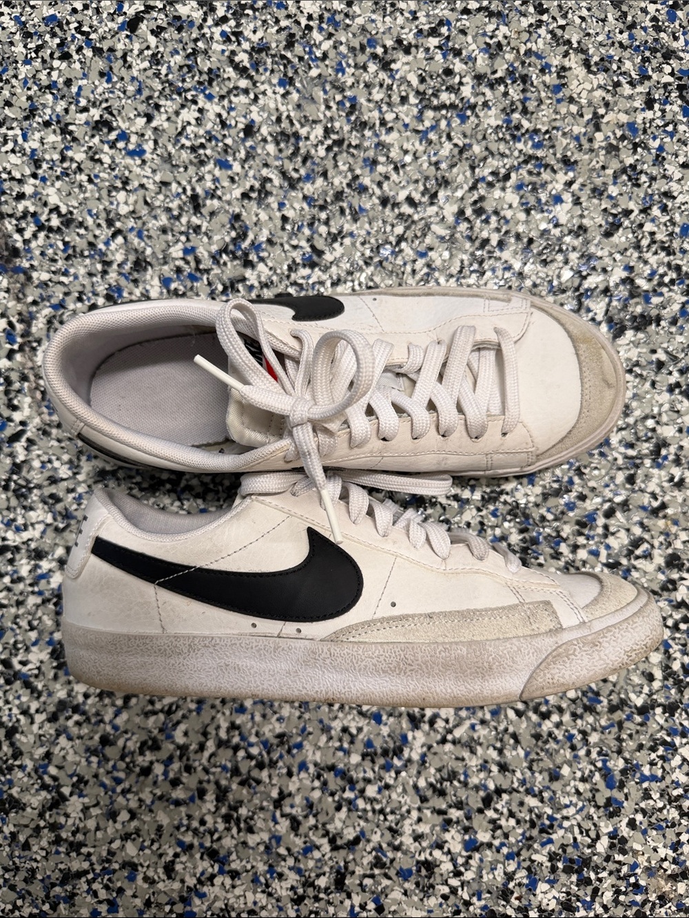 *AS IS* Nike women’s White Sneakers with Black Swoosh